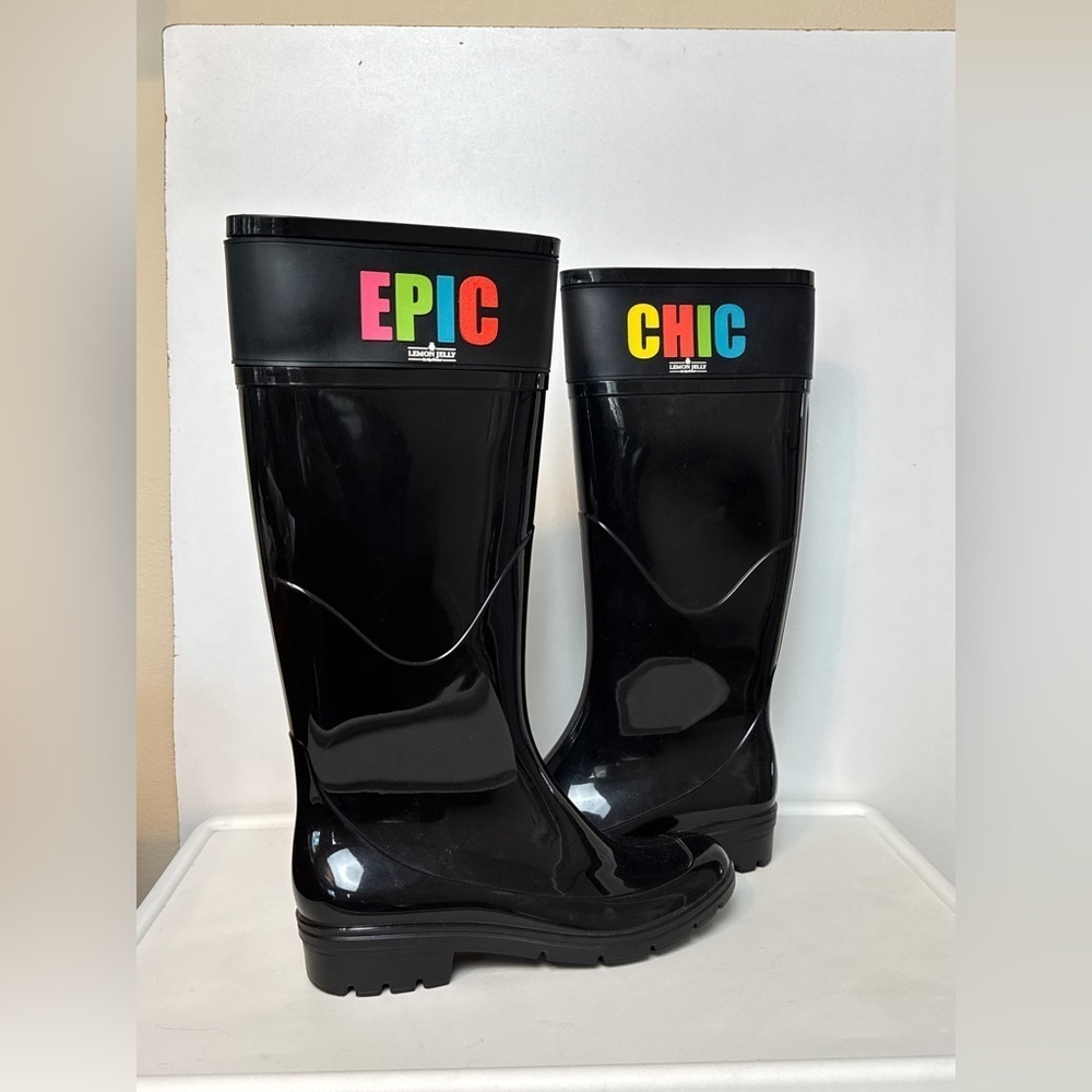 LEMON JELLY - BLACK High Gloss Rain Boot. Epic Chic.
Size: 38 = ladies 8 - Picture 10 of 10